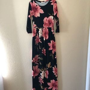 NWOT Floral print maxi dress